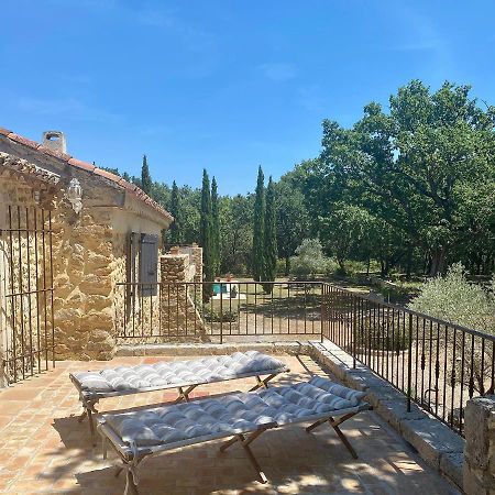 Domaine Du Commandeur Bed & Breakfast Mondragon Екстериор снимка