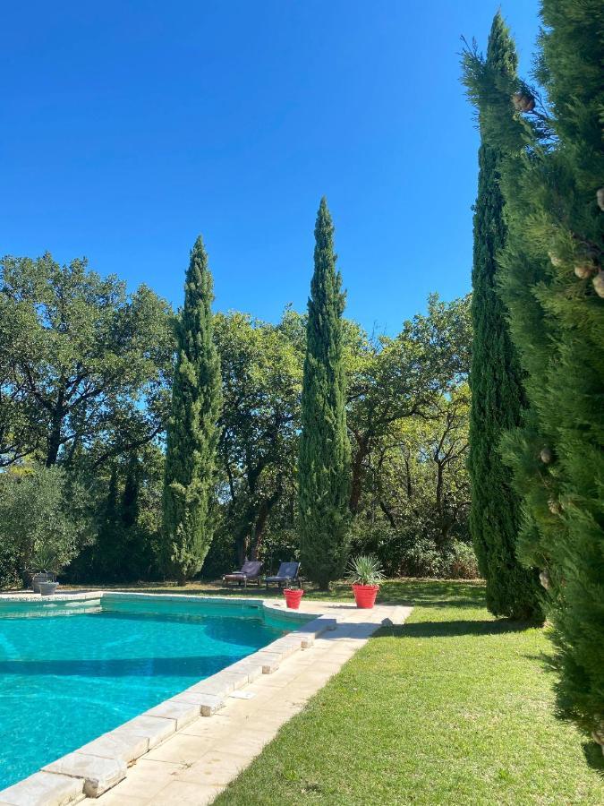 Domaine Du Commandeur Bed & Breakfast Mondragon Екстериор снимка