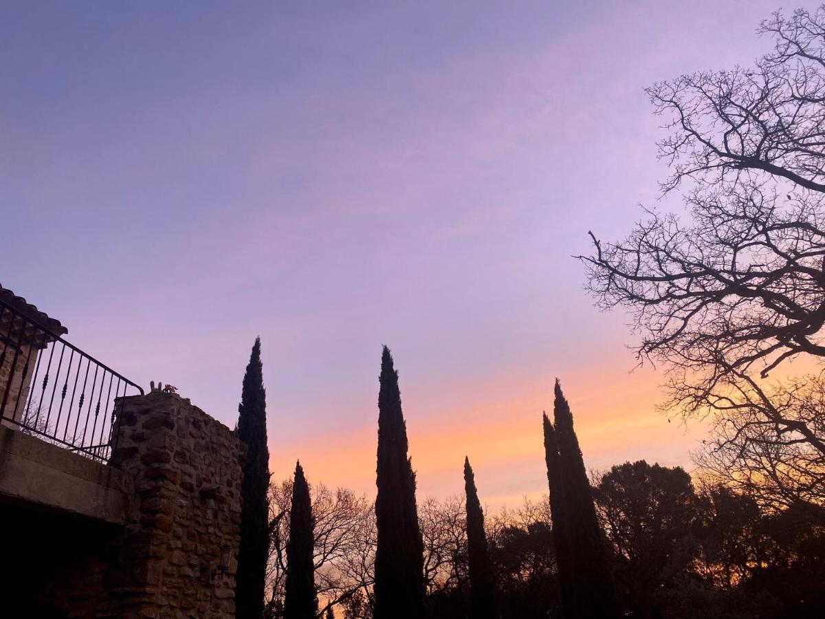 Domaine Du Commandeur Bed & Breakfast Mondragon Екстериор снимка