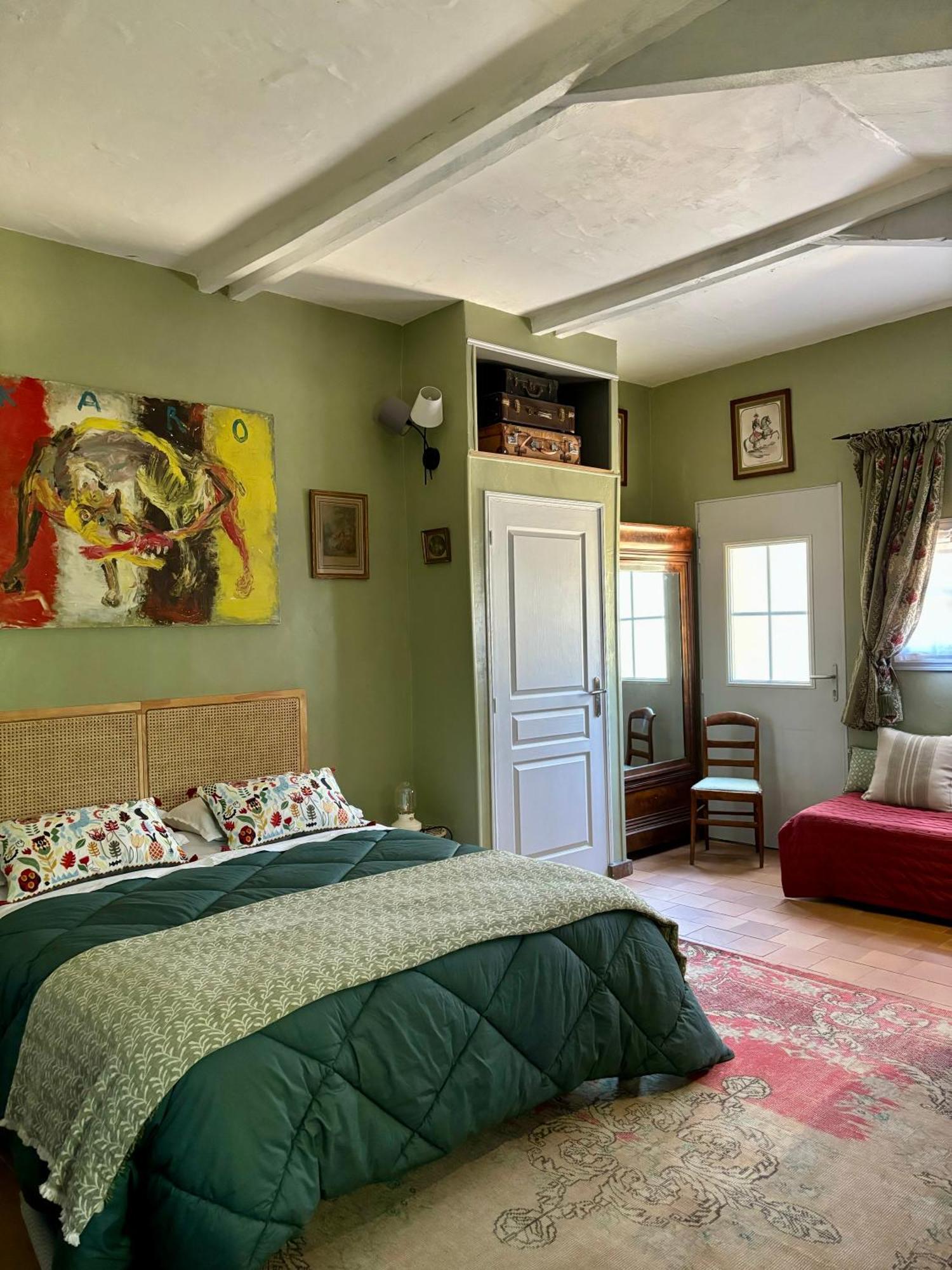 Domaine Du Commandeur Bed & Breakfast Mondragon Екстериор снимка