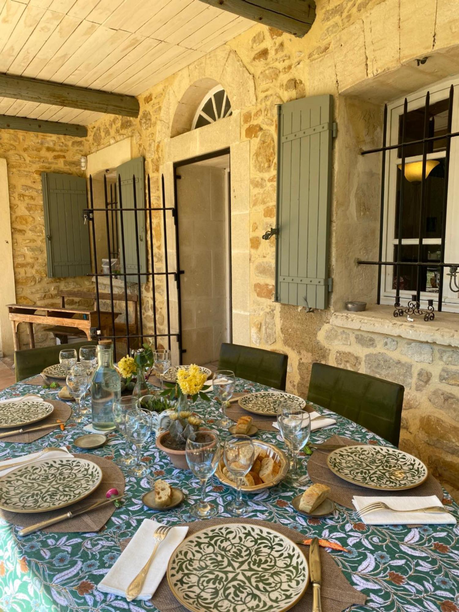 Domaine Du Commandeur Bed & Breakfast Mondragon Екстериор снимка