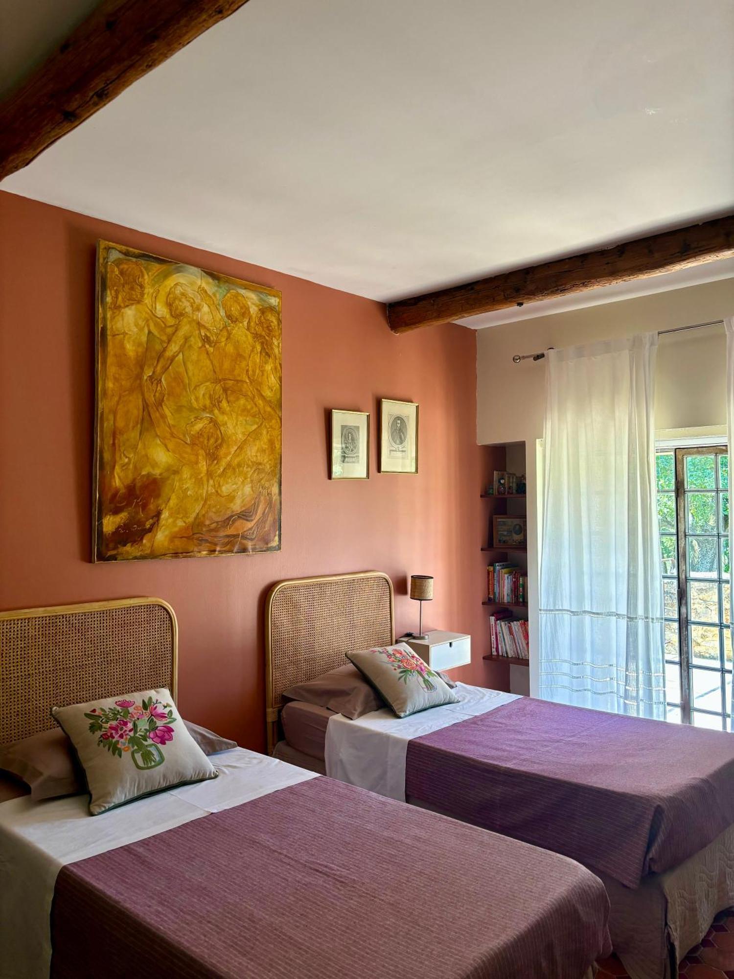 Domaine Du Commandeur Bed & Breakfast Mondragon Екстериор снимка
