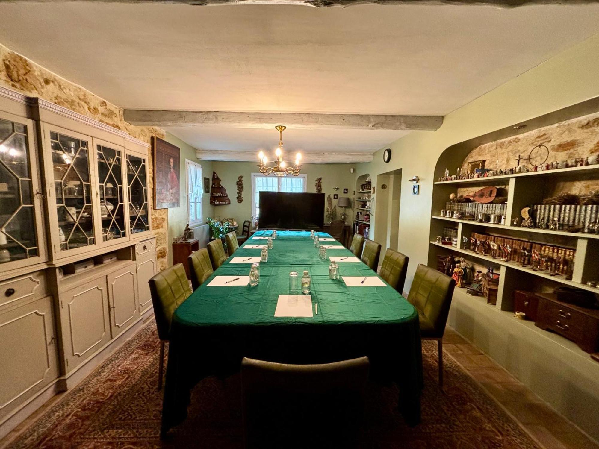 Domaine Du Commandeur Bed & Breakfast Mondragon Екстериор снимка